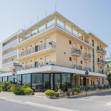 Hotel Deanna Bellaria-Igea Marina Bagian luar foto
