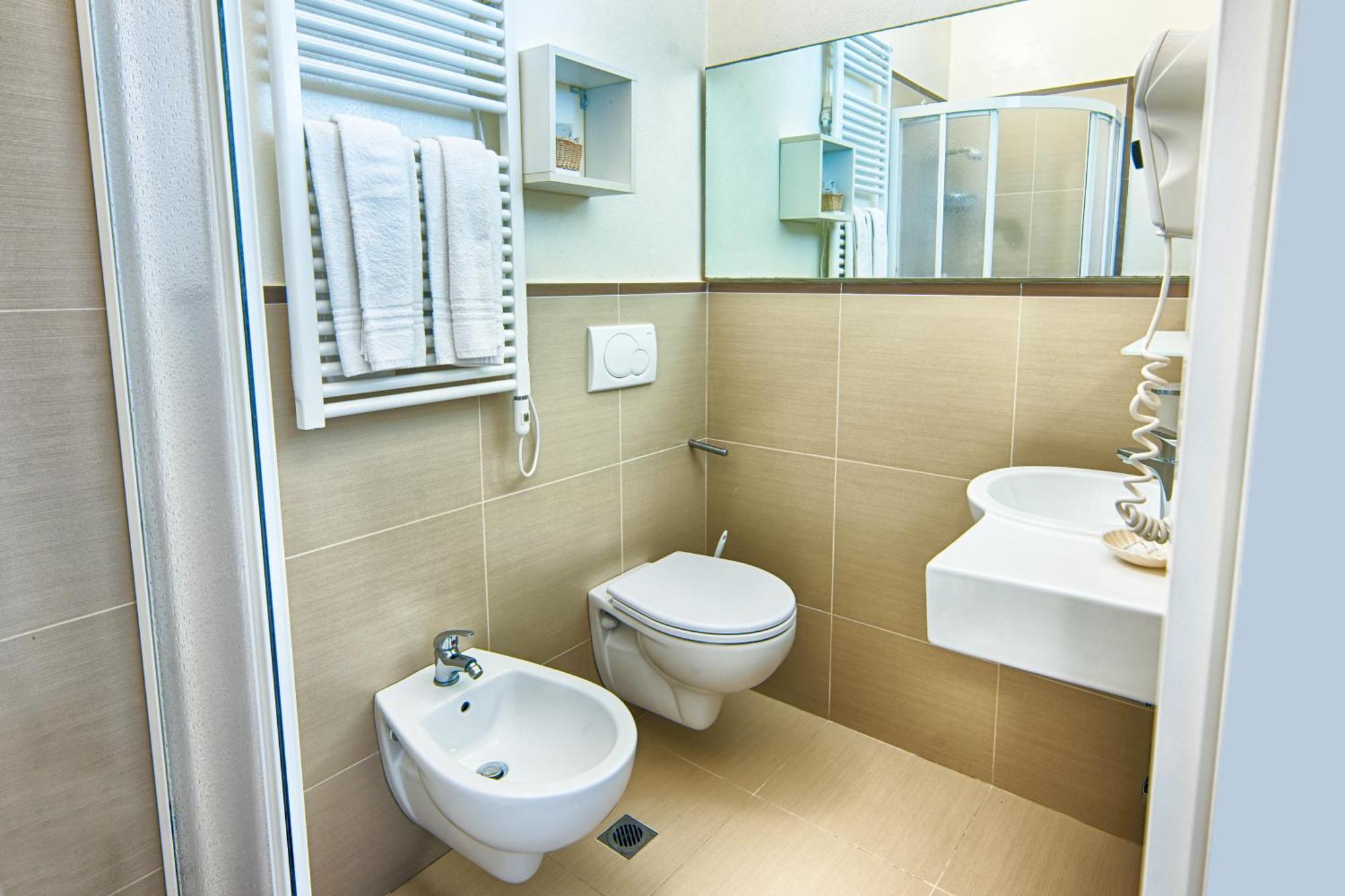 Hotel Deanna Bellaria-Igea Marina Bagian luar foto