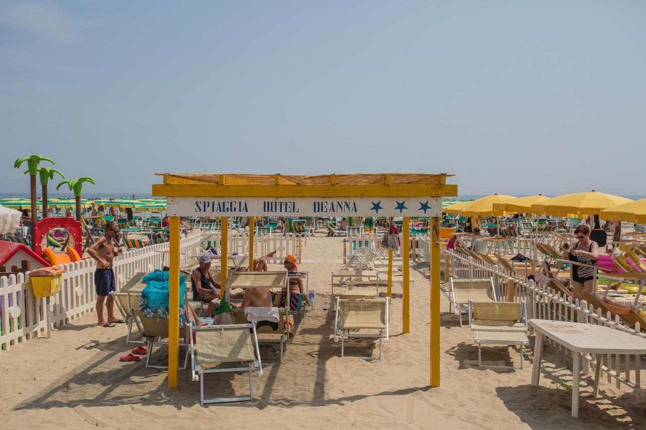 Hotel Deanna Bellaria-Igea Marina Bagian luar foto