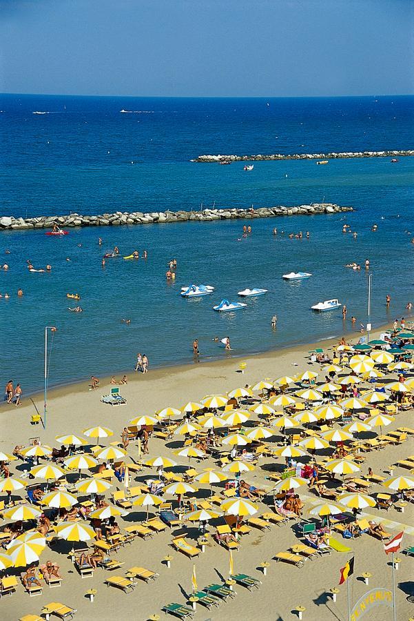 Hotel Deanna Bellaria-Igea Marina Bagian luar foto